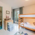 Apartment Spacieux Avec Parking Et Animaux Admis, Proche De - Fr-1-343-273