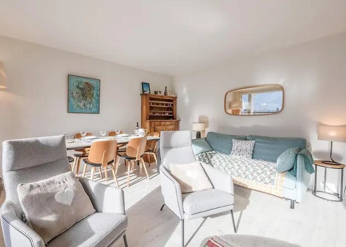 Spacieux Avec Parking Et Animaux Admis, Proche De - Fr-1-343-273 * Chamonix